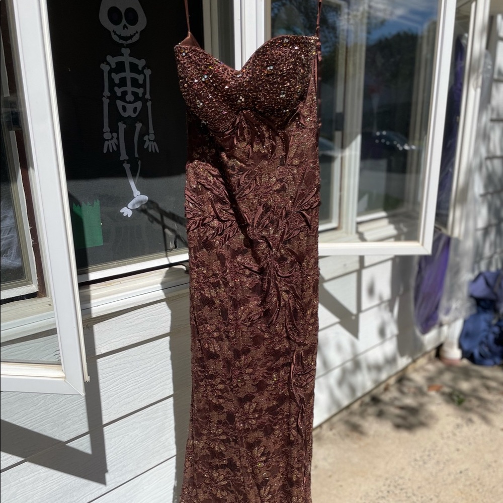 Mother of the bride dress. Gently worn. Size 6.
